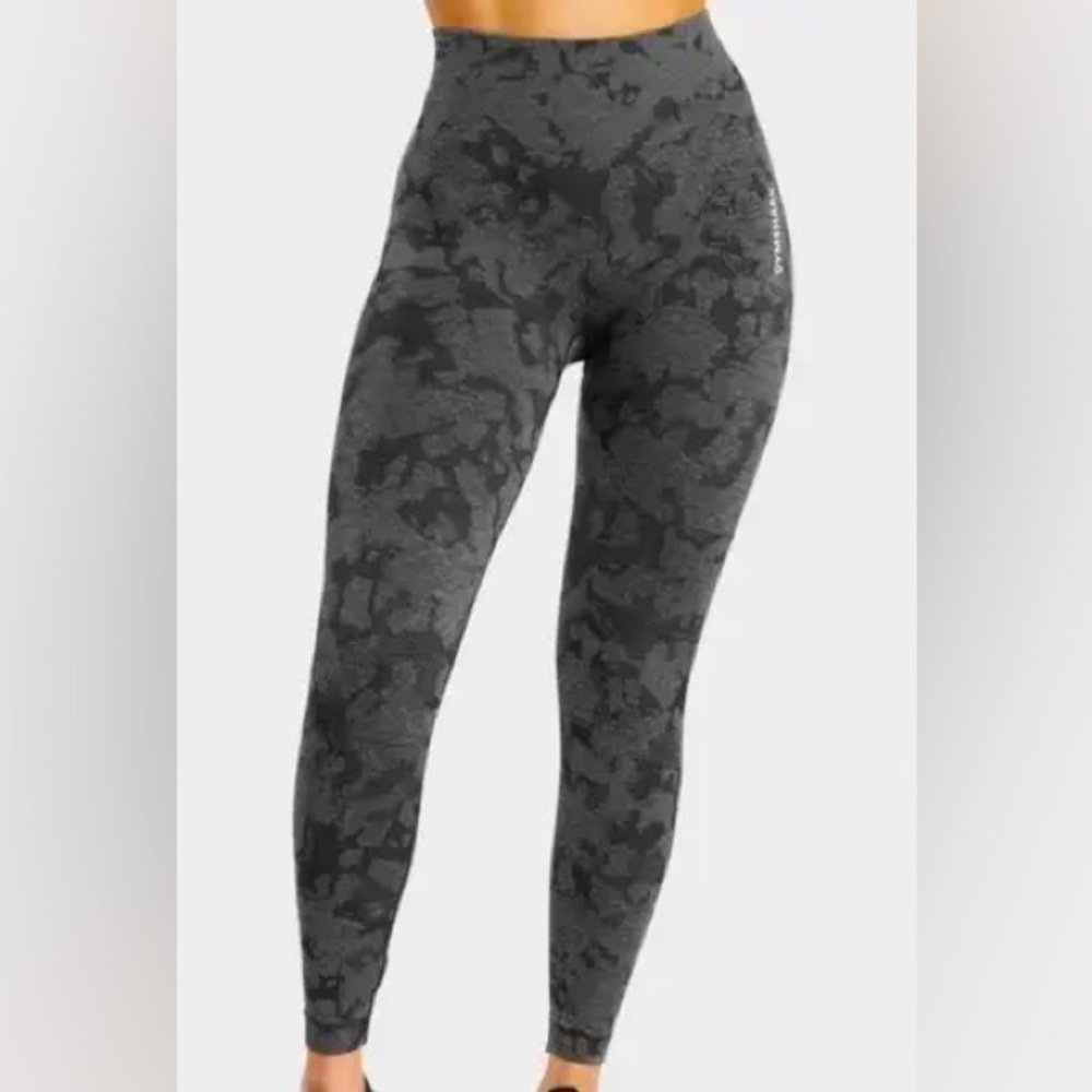 Gymshark adaptive camo leggings XS